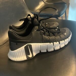 Black Nike metcons